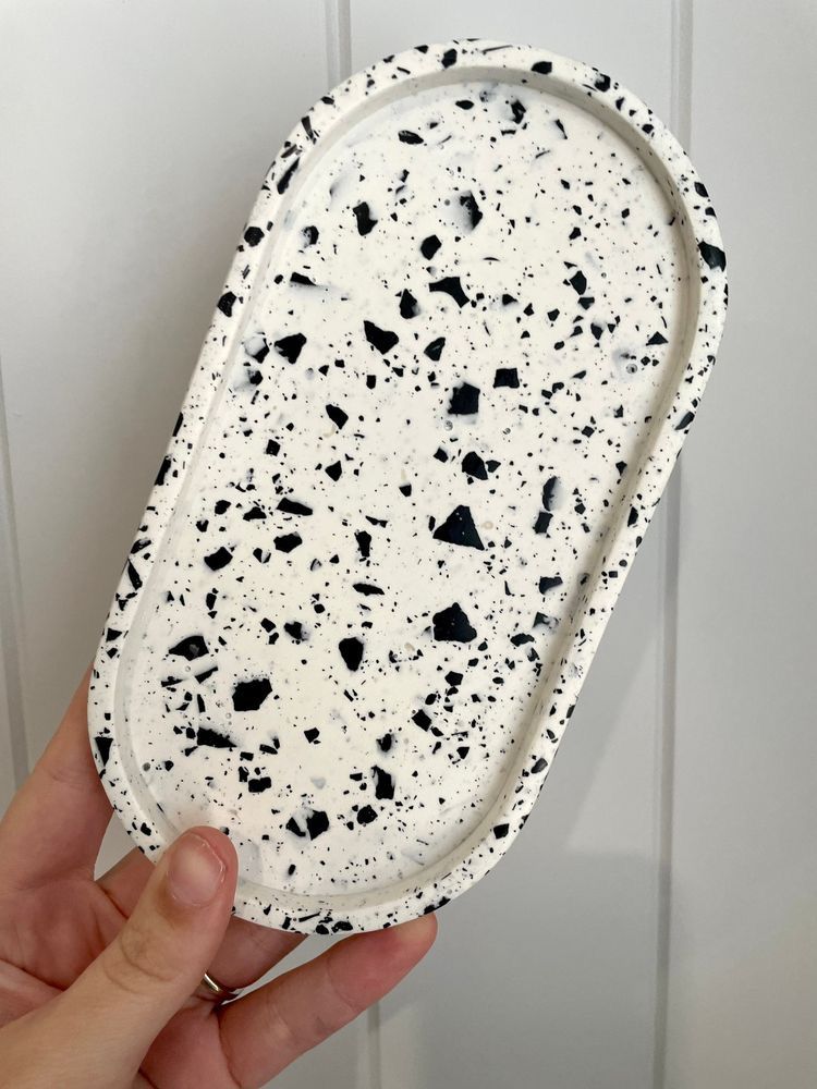 Oval Trinket Tray (Terazzo)
