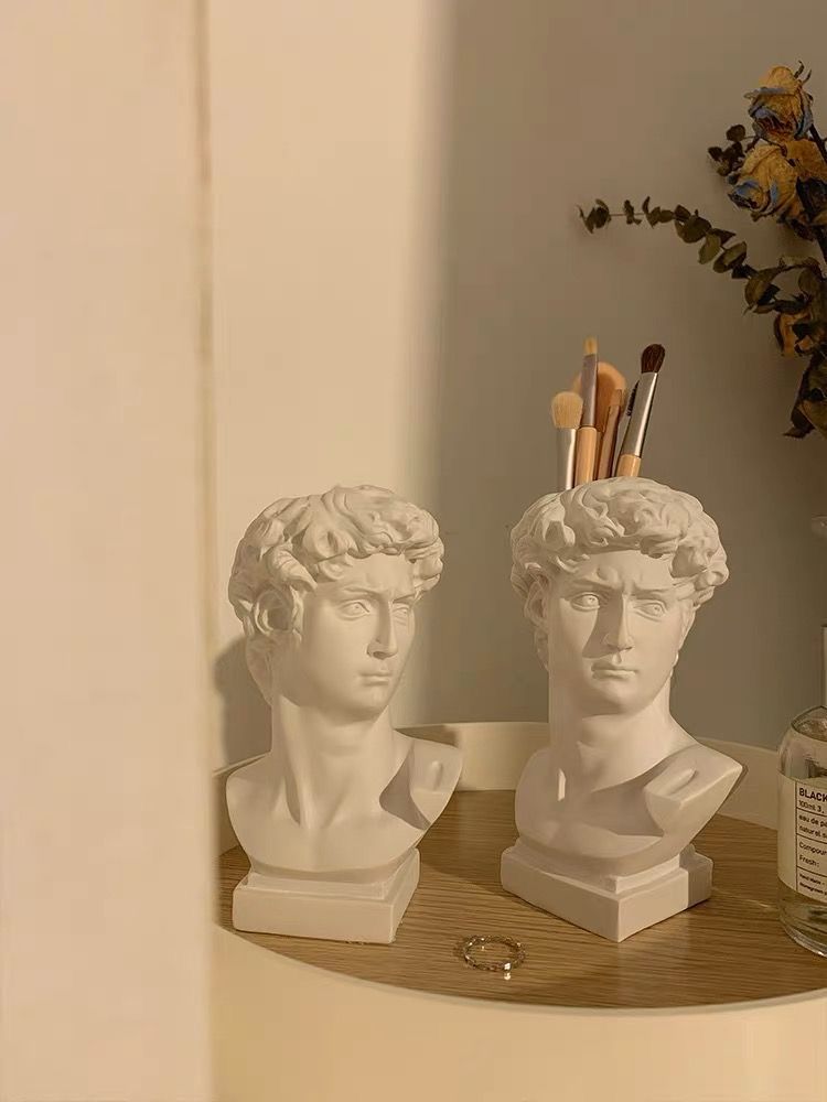 David Vase