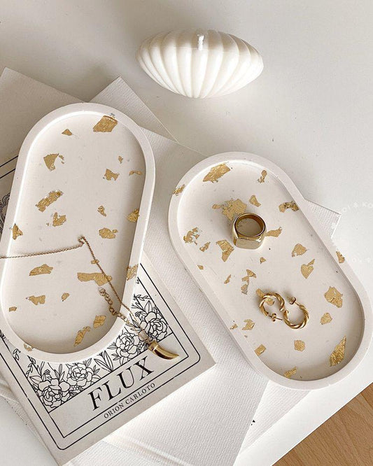 oval tray (gold foiled)