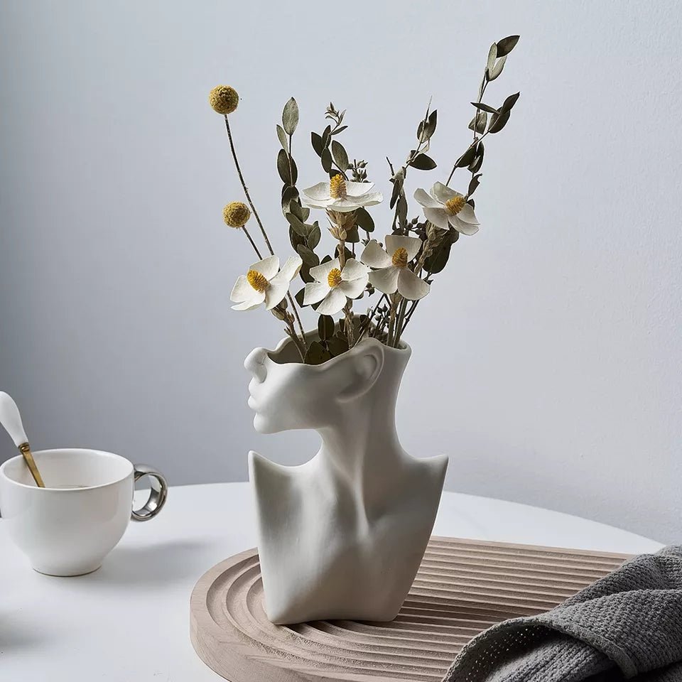 Sculpture Vase