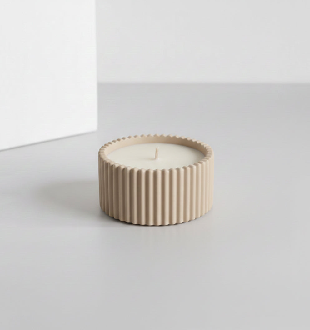 Container candle with lid (scented)