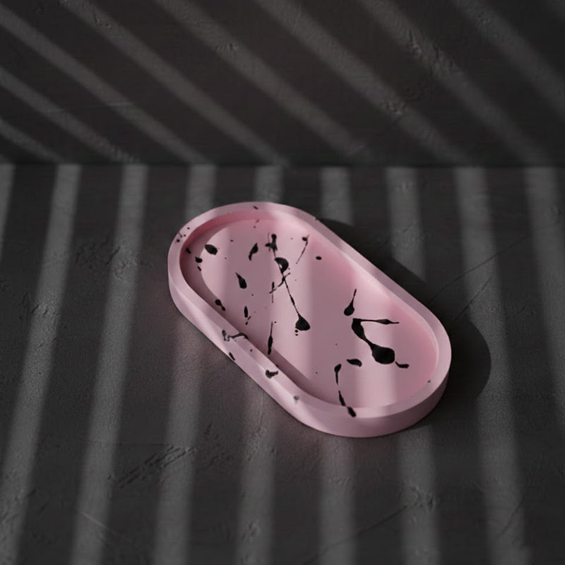 oval tray (black splash)