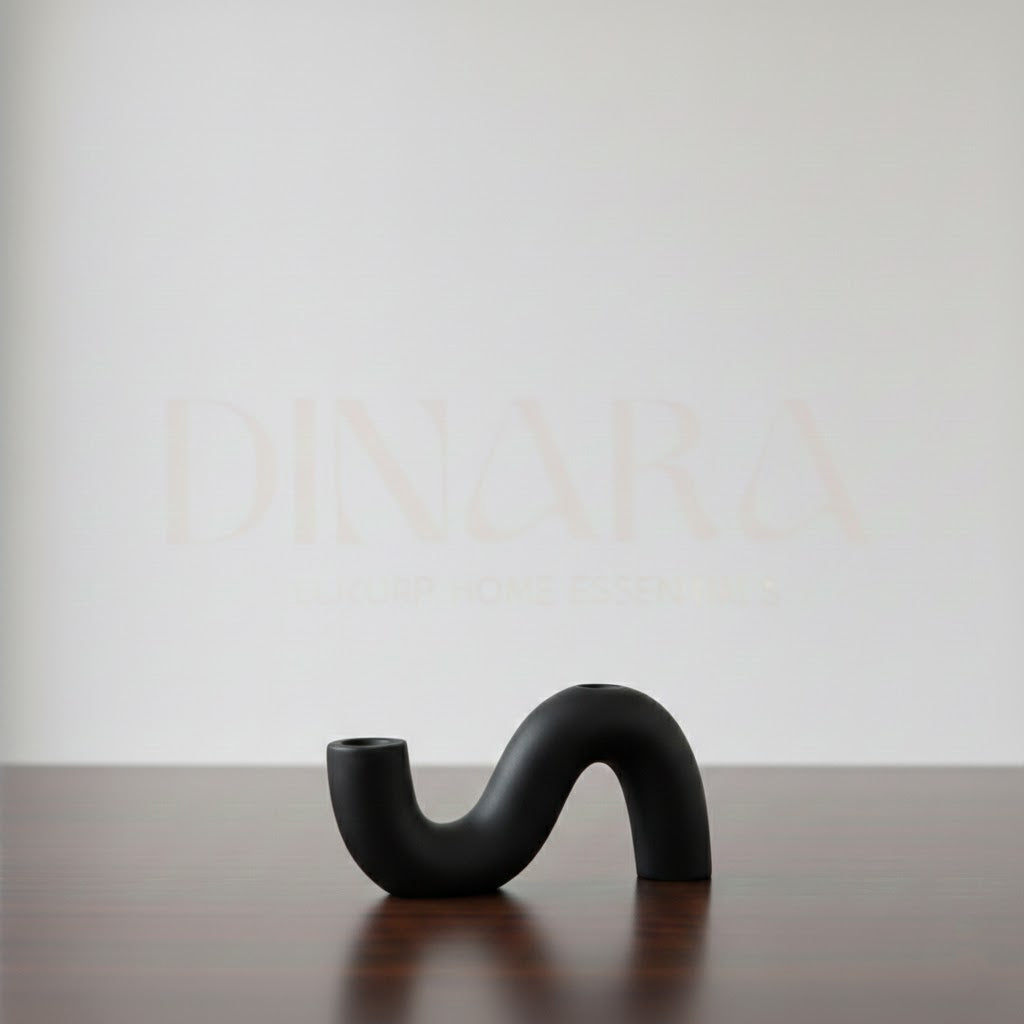 S-shape candle holder