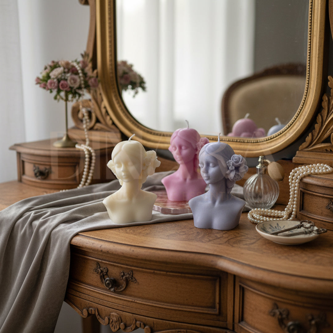 Girl candles (set of 2)