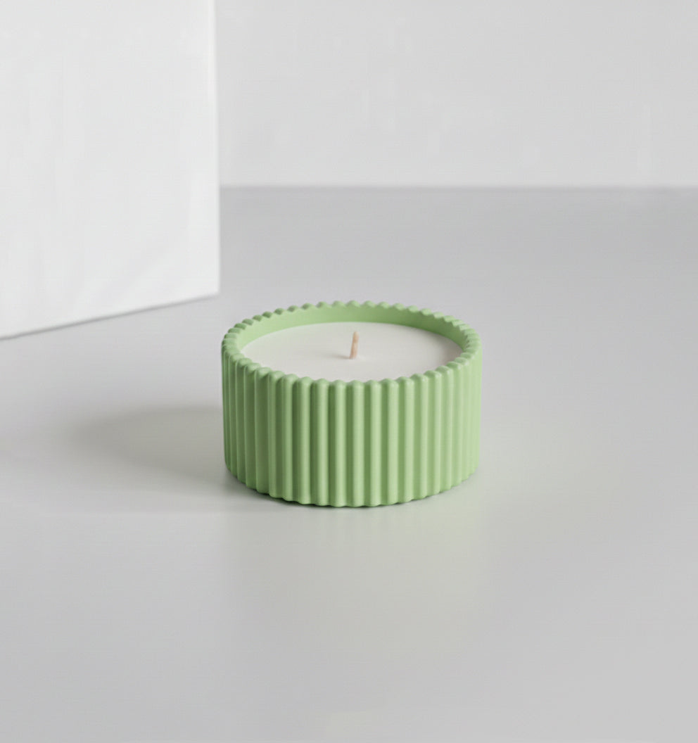 Container candle with lid (scented)