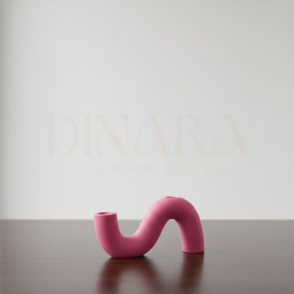 S-shape candle holder