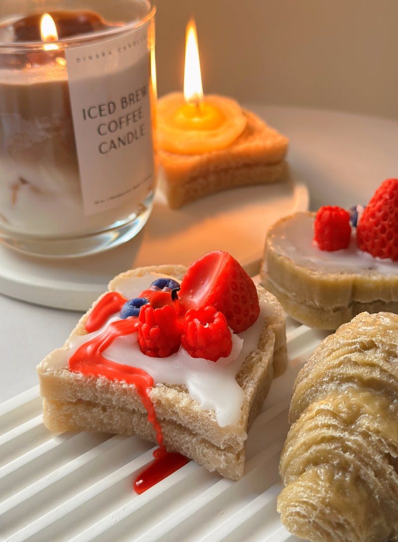 Berries frenchtoast Candle